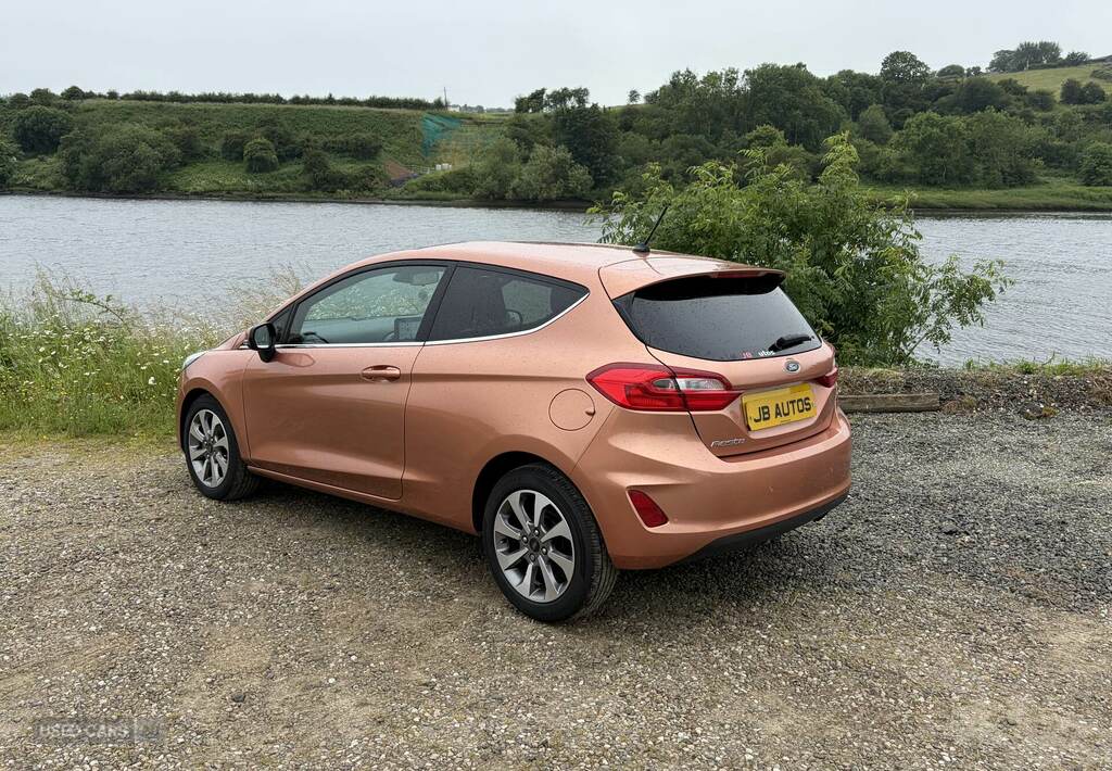 Ford Fiesta 1.1 Zetec Bo Play AU18UCP Brown #3