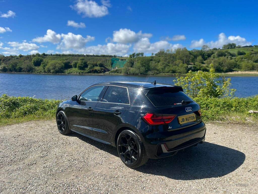Audi A1 25 Tfsi S Line MT69JUC Black #5