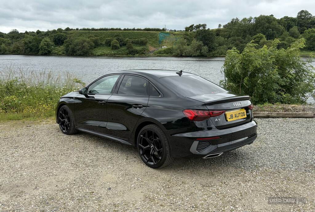 Audi A3 30 Tfsi S Line MK72EZS Black #5