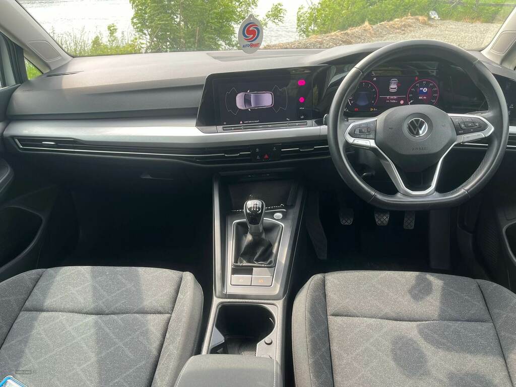 Volkswagen Golf 1.5 Tsi Life VN21BZT White #6