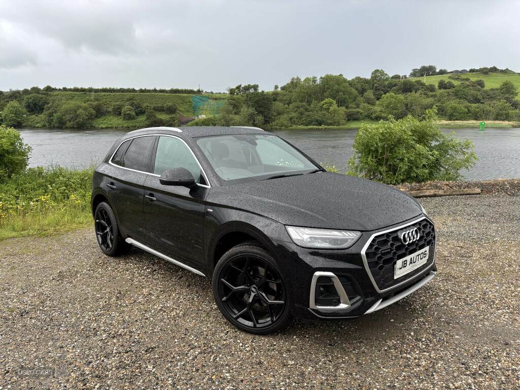 Audi Q5 40 Tdi Quattro S Line S Tronic GX21YMJ Black