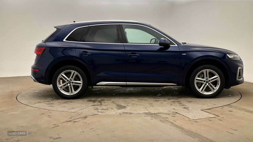 Audi Q5 40 Tdi Quattro S Line S Tronic MV72ZKP Blue #3