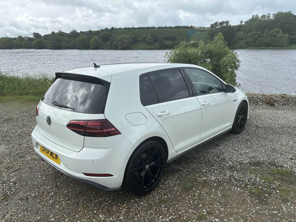 Volkswagen Golf 2.0 Tdi 184 Gtd CF17WLR White #5