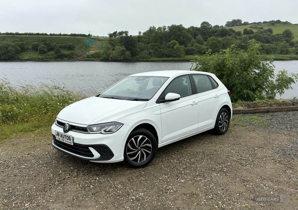 Volkswagen Polo 1.0 Life YE73XXZ White #2