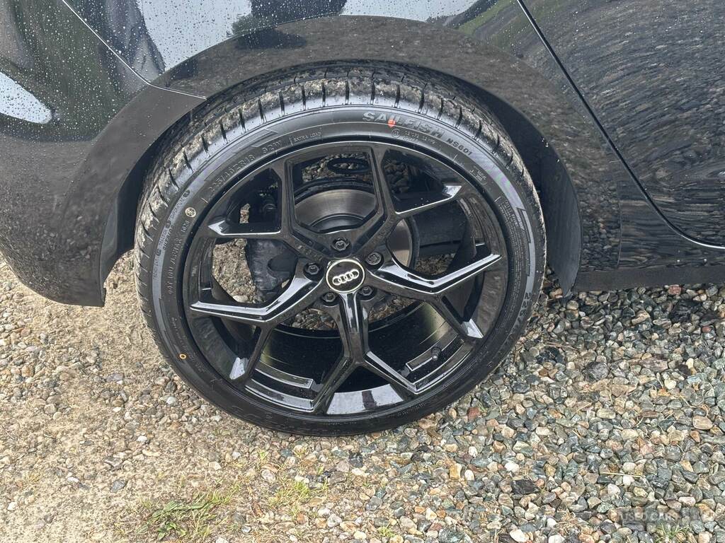 Audi A1 30 Tfsi 110 Technik SA22PZN Black #6