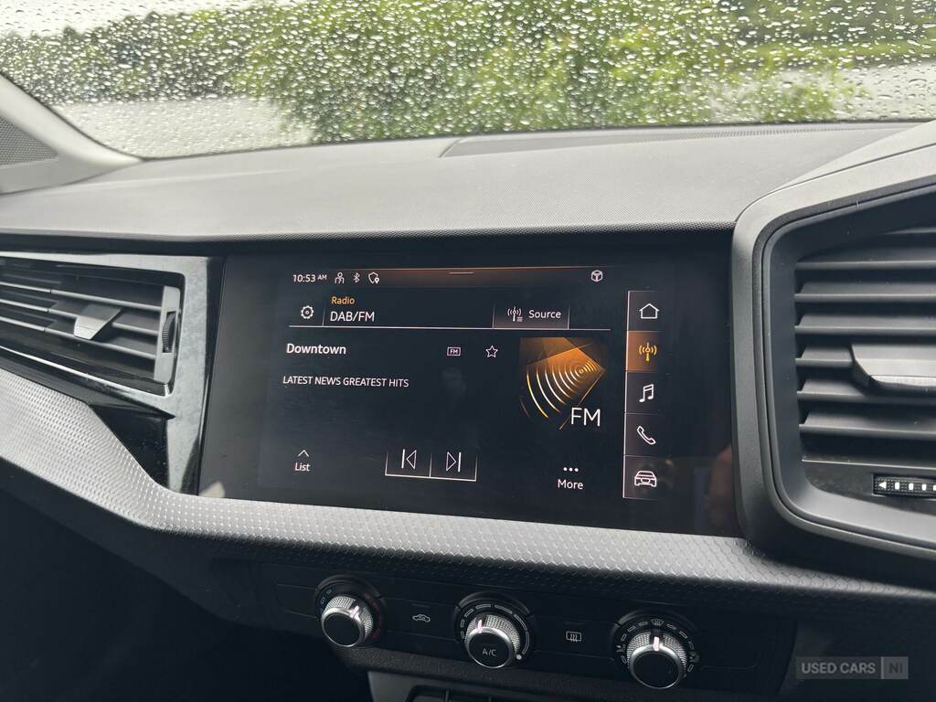 Audi A1 30 Tfsi 110 Technik SA22PZN Black #3