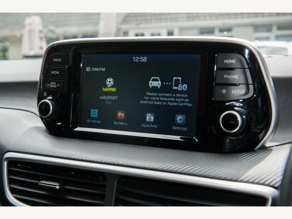 Hyundai Tucson T-gdi Se Nav White #16
