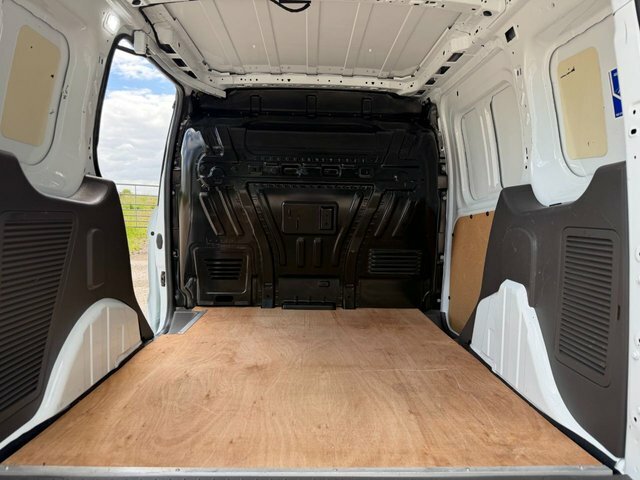 Ford Transit Connect 2020 1.5 200 Ecoblue Limited Panel Van YP20NFA White #3
