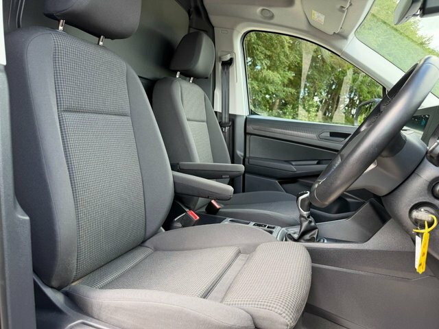 Volkswagen Caddy 2023 2.0 Tdi C20 Commerce Pro Panel Van LX23AZD Silver #3