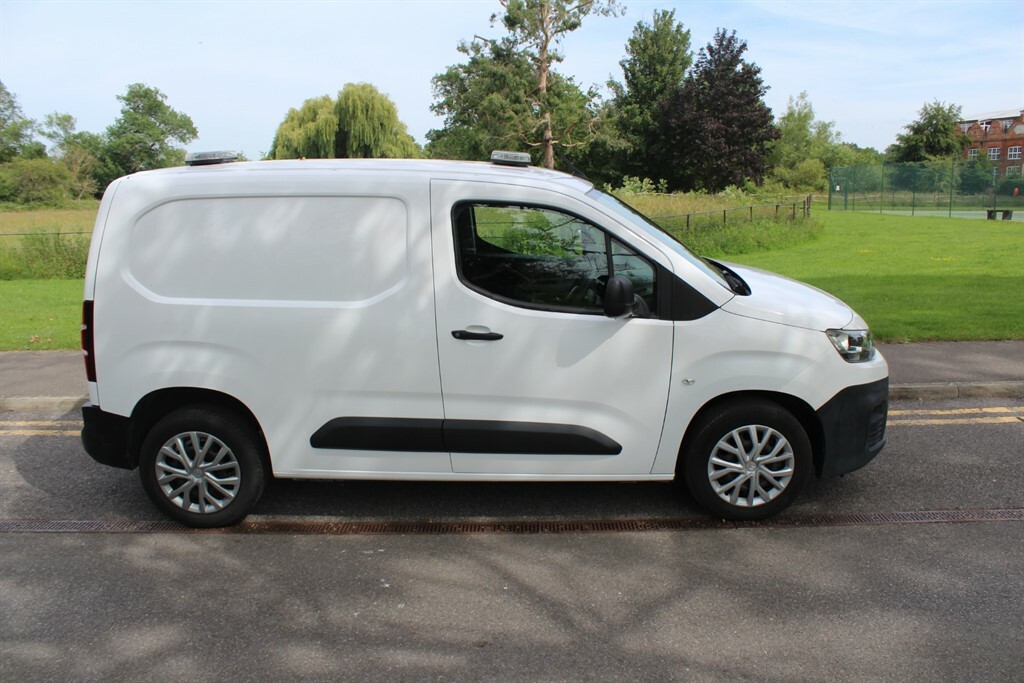 Citroen Berlingo 1000 Enterprise M Bluehdi Ss White #2