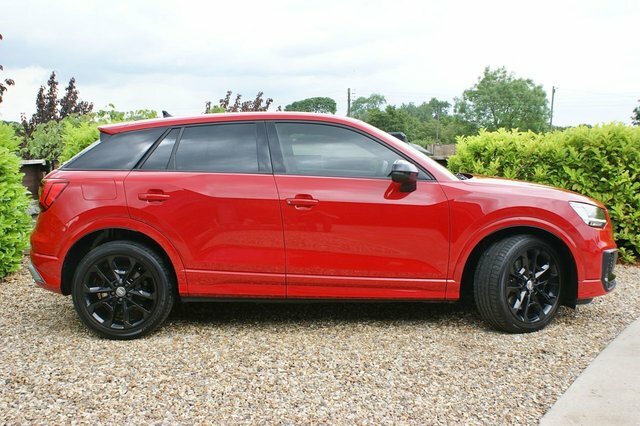 Audi SQ2 Suv Black #13