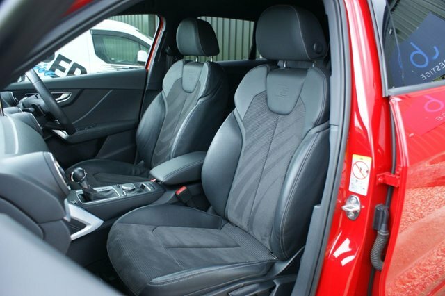 Audi SQ2 Suv Black #27