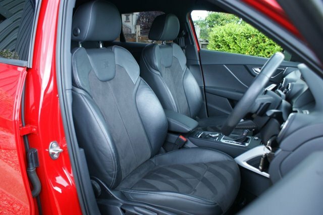 Audi SQ2 Suv Black #40