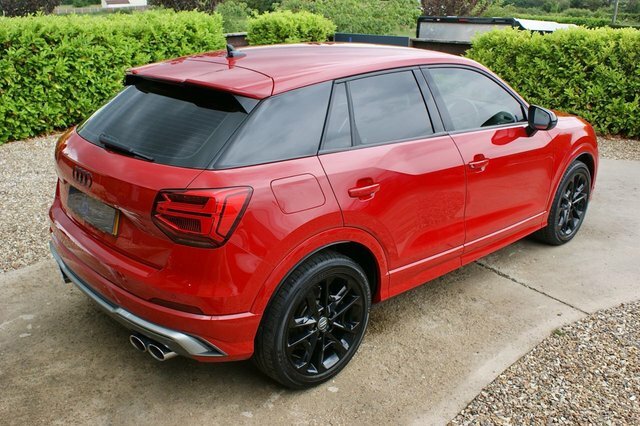 Audi SQ2 Suv Black #14
