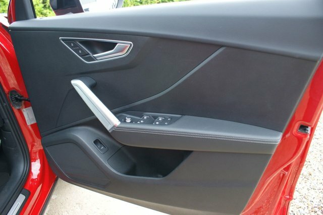 Audi SQ2 Suv Black #37