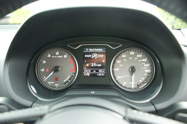 Audi SQ2 Suv Black #43