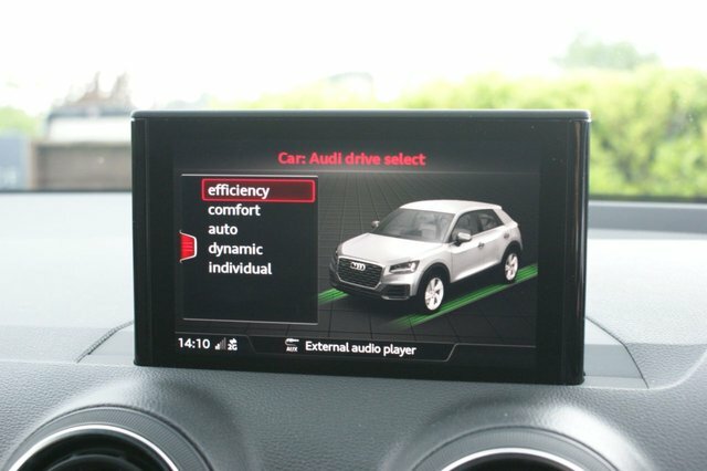Audi SQ2 Suv Black #58