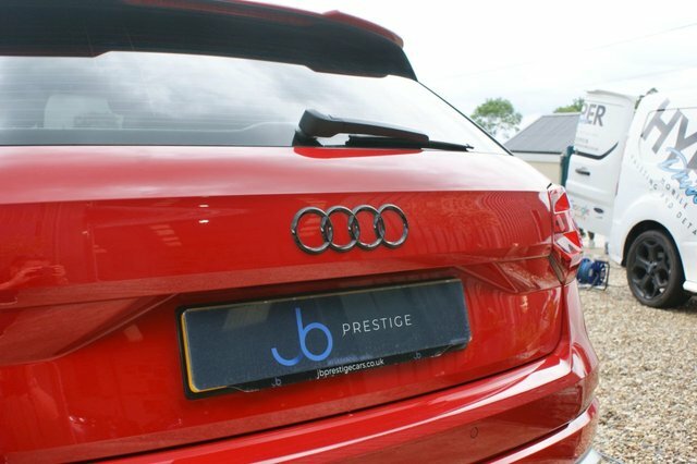 Audi SQ2 Suv Black #17
