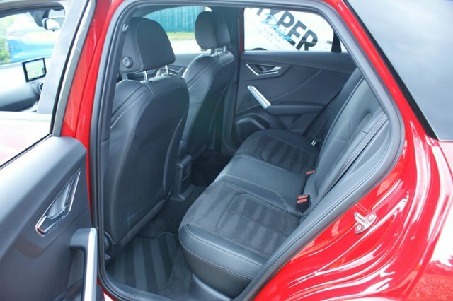 Audi SQ2 Suv Black #31