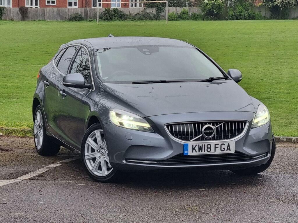 Volvo V40 Hatchback 1.5 T3 Gpf Inscription Euro 6 Ss KW18FGA Grey #3