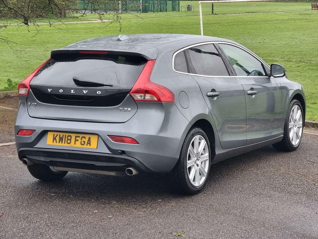 Volvo V40 Hatchback 1.5 T3 Gpf Inscription Euro 6 Ss KW18FGA Grey #6