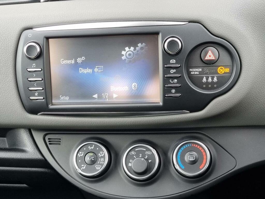 Toyota Yaris Hatchback 1.5 Vvt-i Icon Euro 6 201968 MT68DNF Black #5