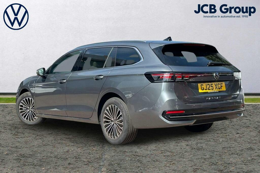 Volkswagen Passat 1.5 Tsi Ehybrid 19.7Kwh Elegance Estate GJ25XGF Grey #3