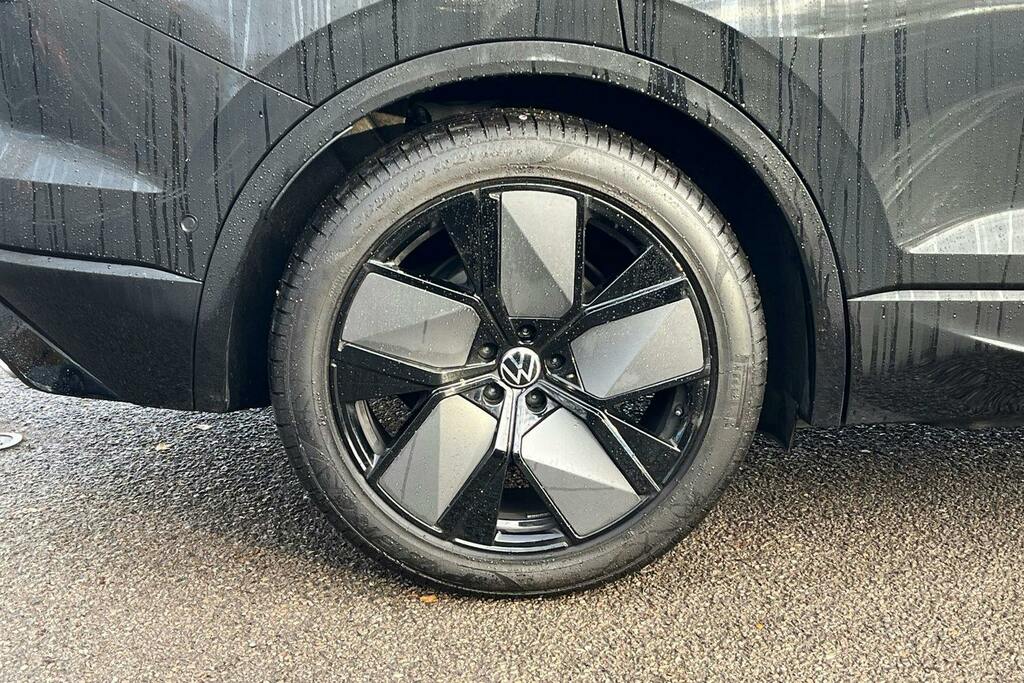 Volkswagen Touareg 3.0 Tdi V6 Black Edition Suv Tiptronic GJ25PPV Black #5