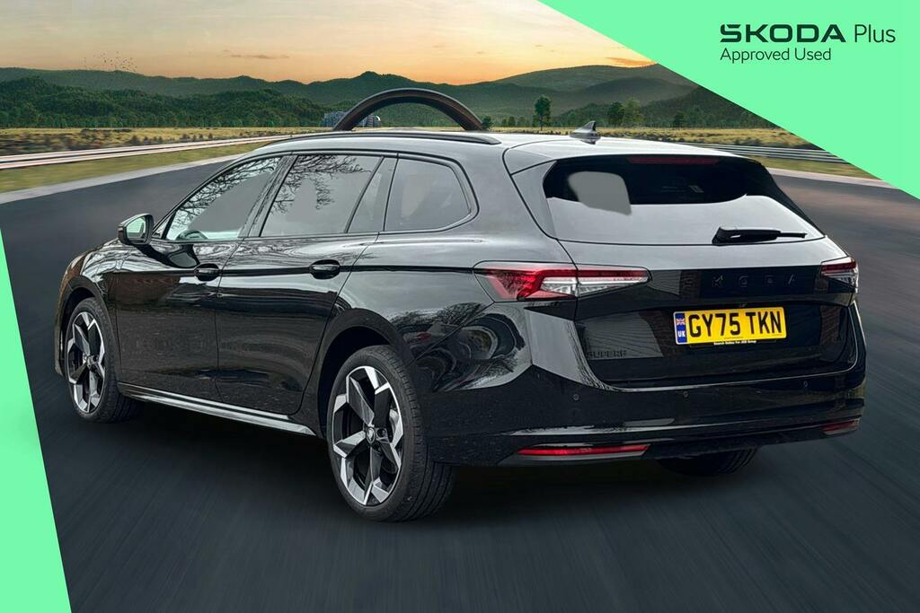Skoda Superb 1.5 Tsi Iv 25.7Kwh Sportline Estate Plu GY75TKN Black #3