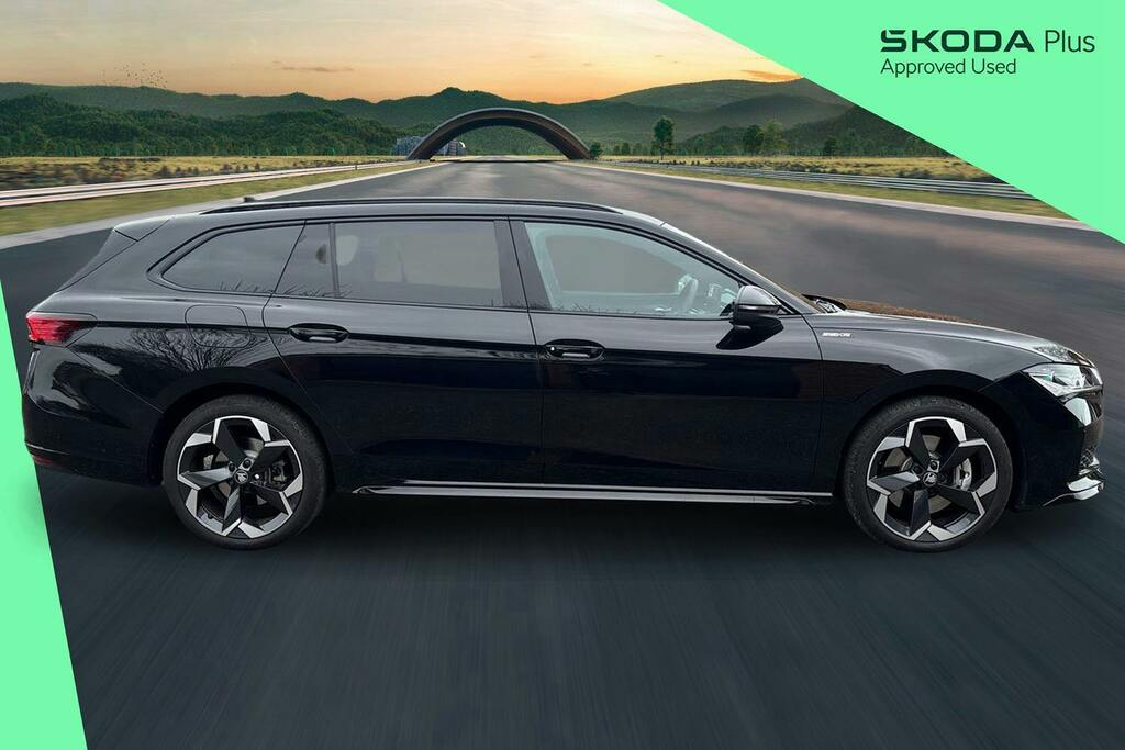 Skoda Superb 1.5 Tsi Iv 25.7Kwh Sportline Estate Plu GY75TKN Black #4