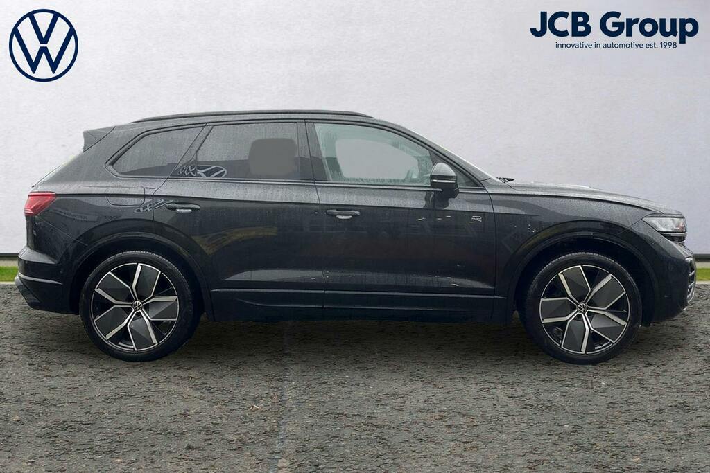 Volkswagen Touareg 3.0 Tdi V6 Black Edition Suv Tiptronic GF25FVL Black #4