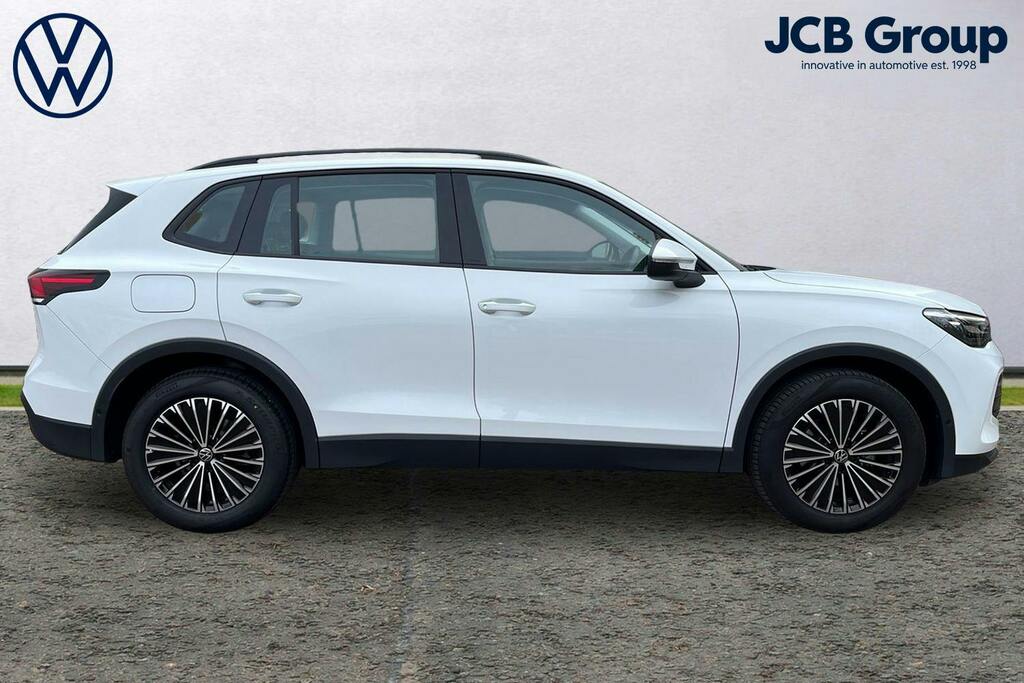 Volkswagen Tiguan 1.5 Etsi Mhev Life Suv Hybrid Dsg FH74GEY White #4