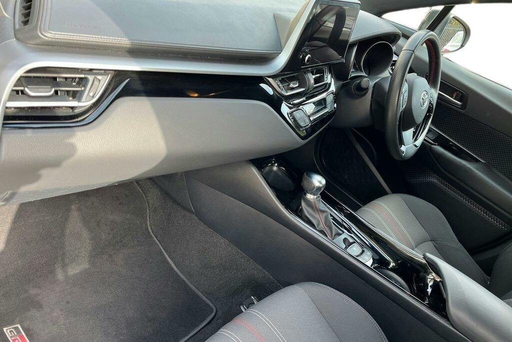 Toyota C-Hr 1.8 Vvt H Gr Sport Suv Hybrid Cvt GF23WLU White #2