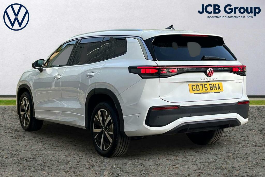 Volkswagen Tayron 1.5 Tsi Ehybrid 19.7Kwh Match Suv Plug White #3