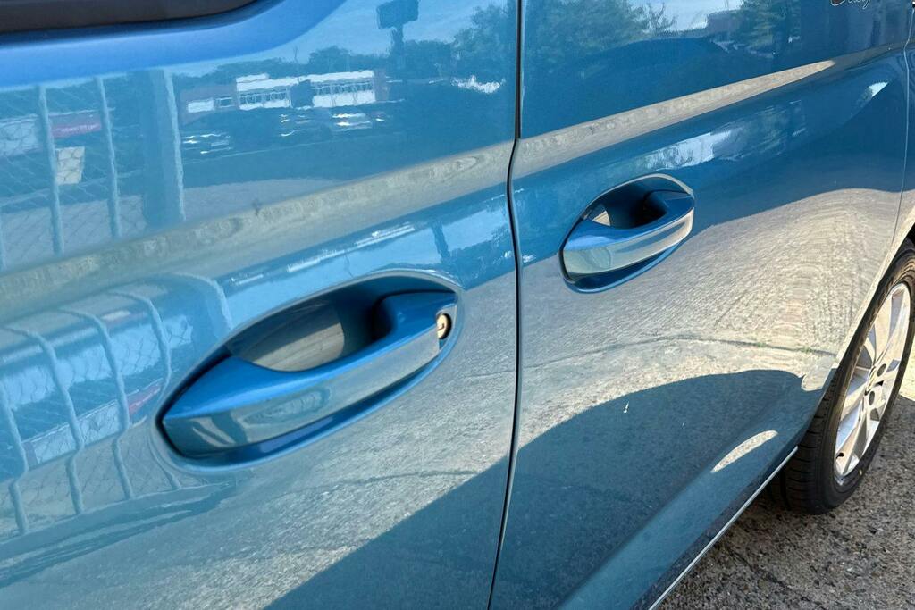 Volkswagen Caddy California Maxi California Maxi Blue #30