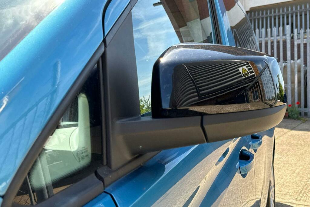 Volkswagen Caddy California Maxi California Maxi Blue #29