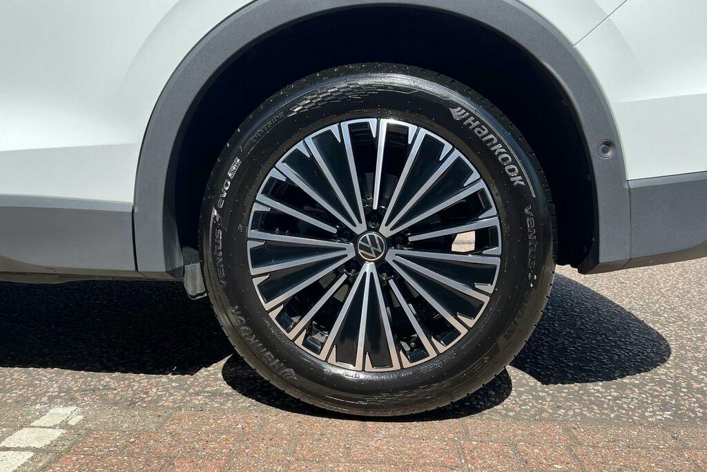 Volkswagen Tiguan 1.5 Etsi Mhev Match Suv Hybrid Dsg GD75FEJ White #5