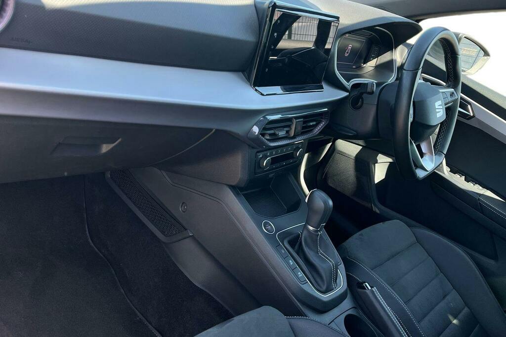 Seat Ibiza 1.0 Tsi Xcellence Lux Hatchback Dsg GF25FCE Black #2