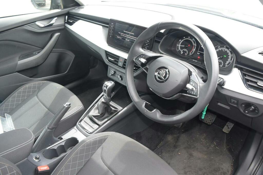 Skoda Kamiq 1.0 Tsi Se Drive Suv Dsg Grey #6