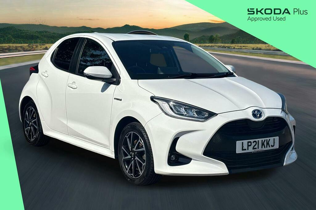 Toyota Yaris 1.5 Vvt H Design Hatchback Hybrid E Cvt White