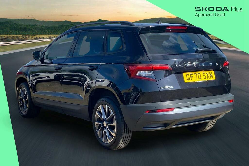 Skoda Karoq 1.5 Tsi Act Se Drive Suv Black #3