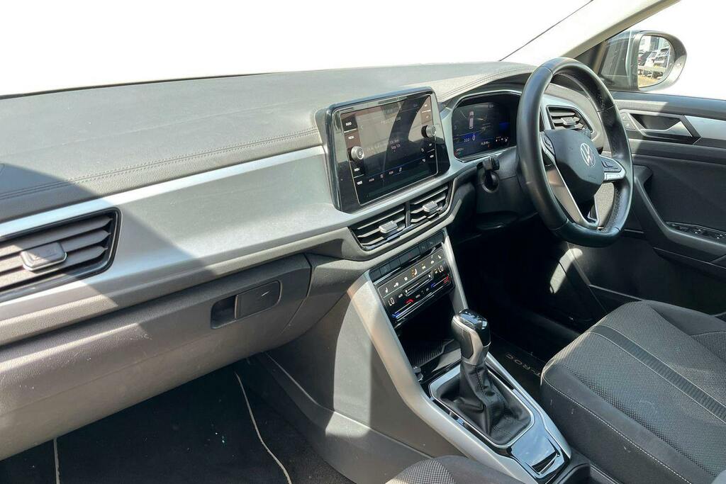 Volkswagen T-Roc 1.5 Tsi Life Suv Dsg LP72GLZ Black #2