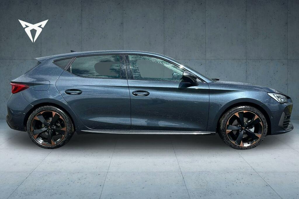 Cupra Leon 1.5 Etsi Evo V1 Design Edition Hatchback Petro GL24DPZ Grey #4