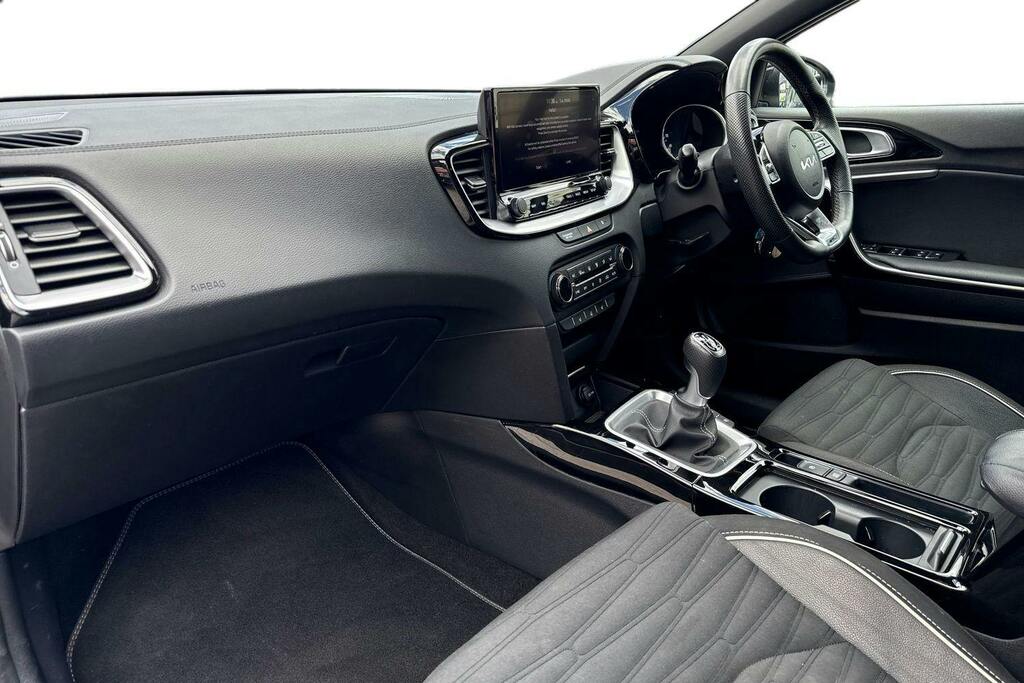 Kia Ceed 1.5 T Gdi Gt Line Hatchback GJ73NUA Grey #2