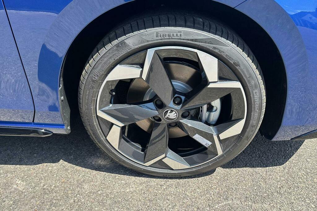 Skoda Superb 1.5 Tsi Iv 25.7Kwh Sportline Estate Plu Blue #5