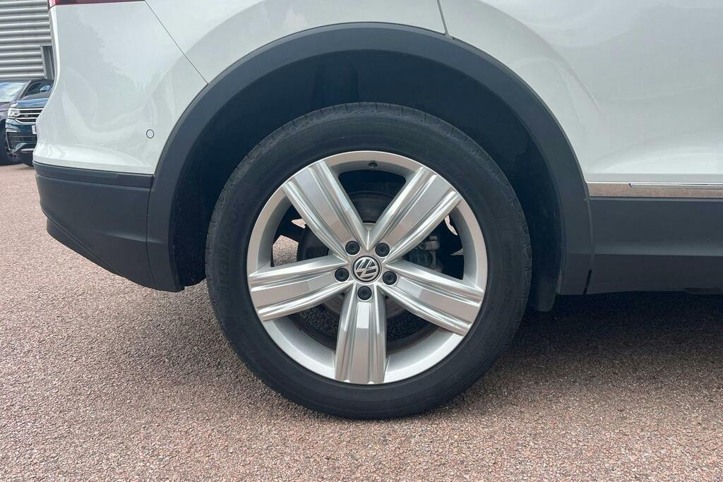 Volkswagen Tiguan 1.5 Tsi Evo Match Suv Dsg White #5