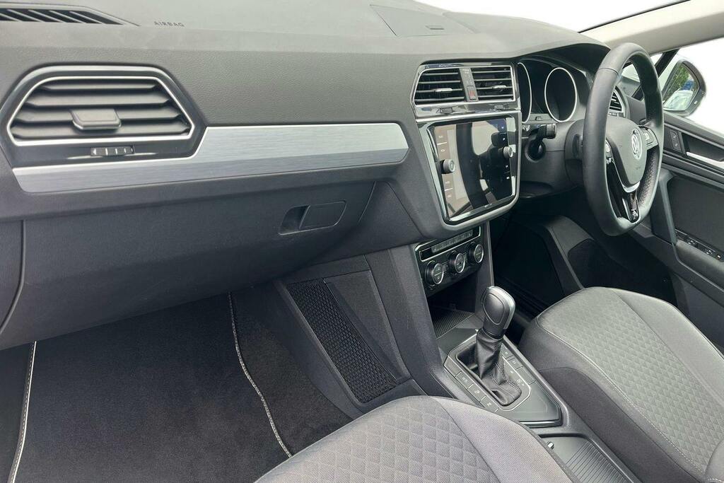 Volkswagen Tiguan 1.5 Tsi Evo Match Suv Dsg White #2