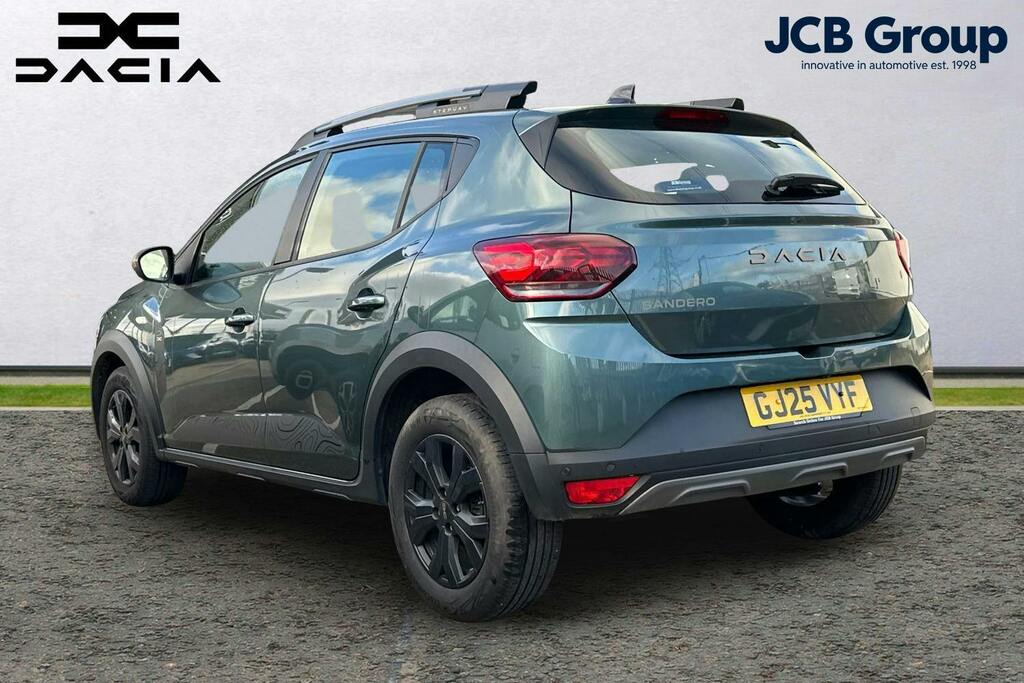 Dacia Sandero Stepway 1.0 Tce Extreme Hatchback Green #3