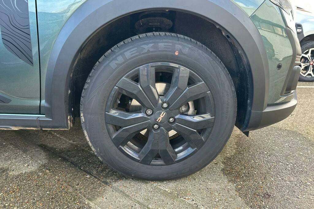 Dacia Sandero Stepway 1.0 Tce Extreme Hatchback Green #5