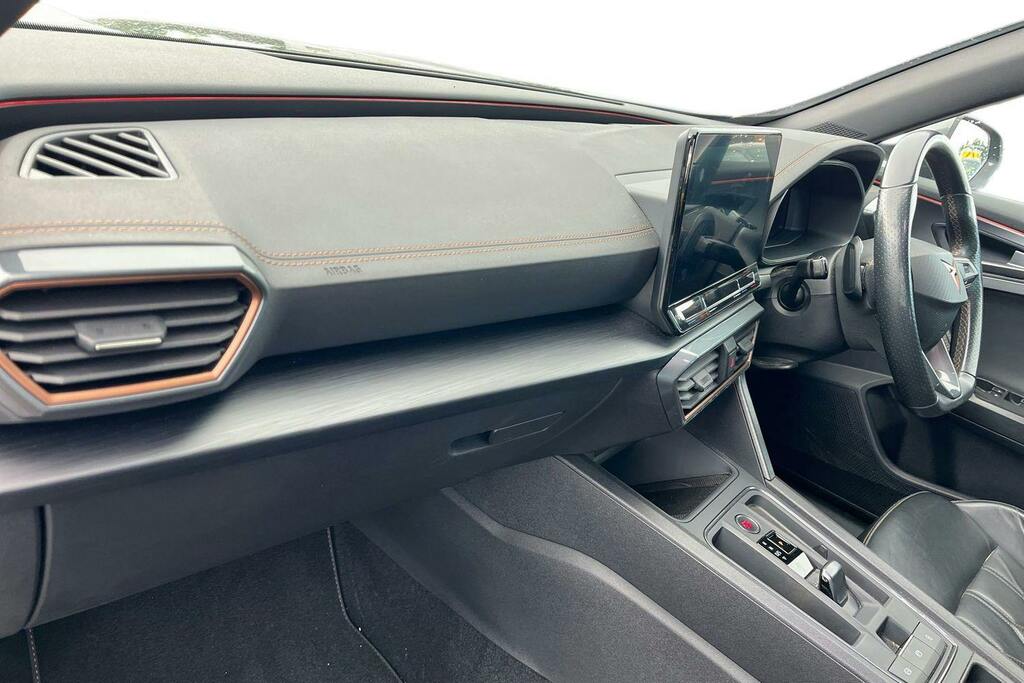 Cupra Formentor 1.5 Tsi V2 Suv Dsg Black #2